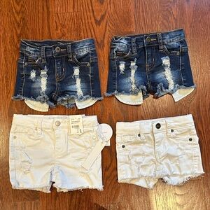 Girl denim shorts size 3t set of 4 never worn